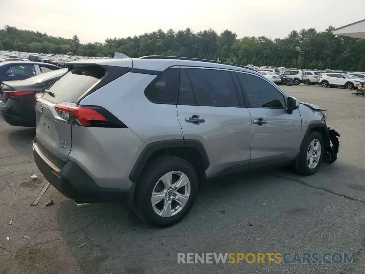 3 Photograph of a damaged car JTMP1RFV0KD500349 TOYOTA RAV4 2019