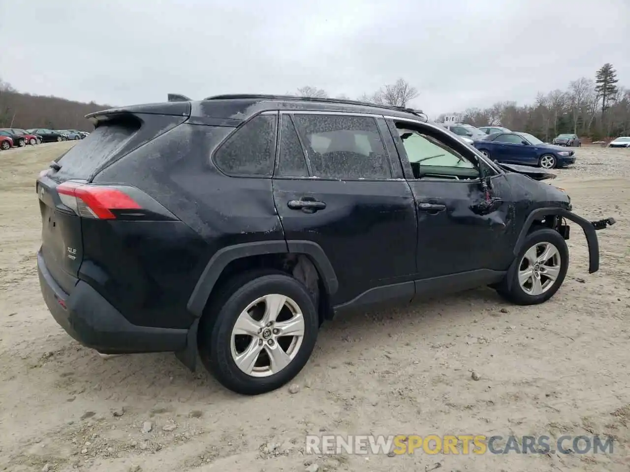 3 Photograph of a damaged car JTMP1RFV0KD500769 TOYOTA RAV4 2019