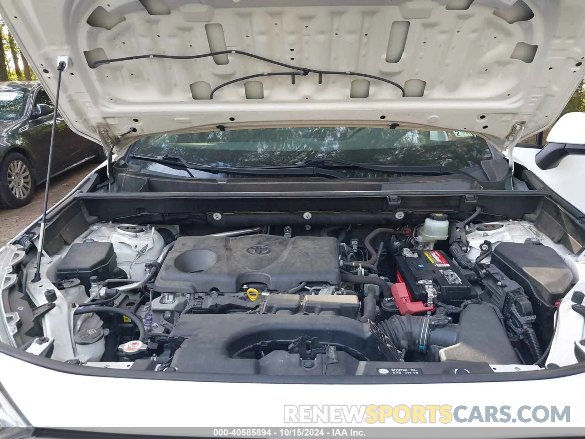 10 Photograph of a damaged car JTMP1RFV0KD504966 TOYOTA RAV4 2019