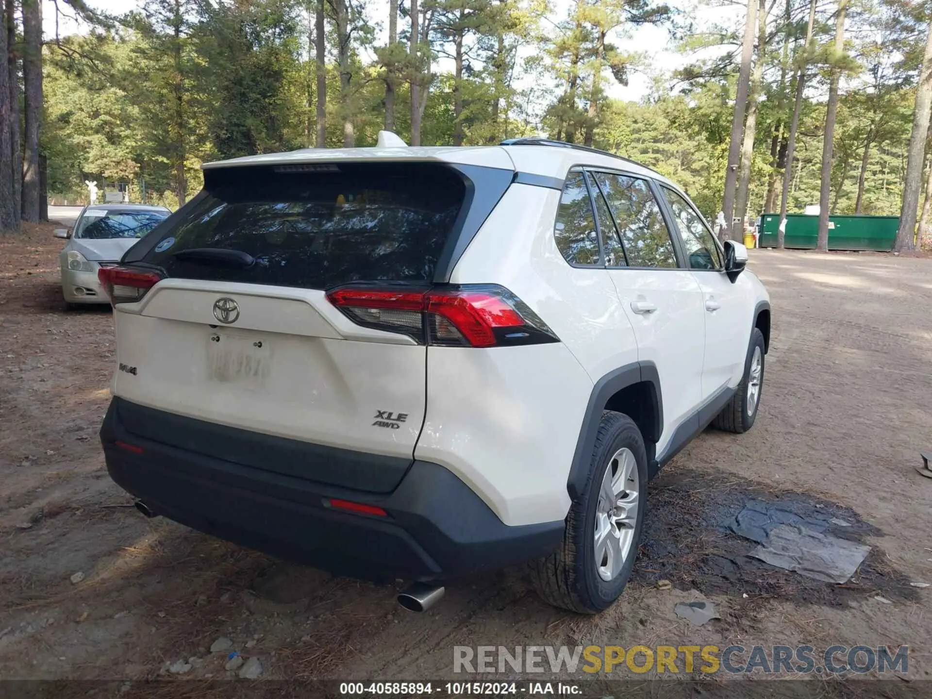4 Photograph of a damaged car JTMP1RFV0KD504966 TOYOTA RAV4 2019