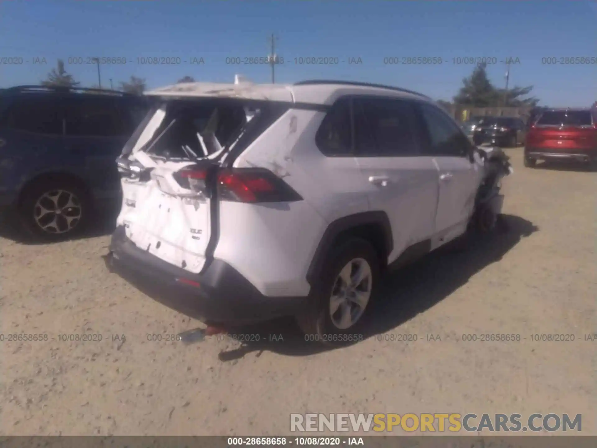 4 Photograph of a damaged car JTMP1RFV0KJ012522 TOYOTA RAV4 2019