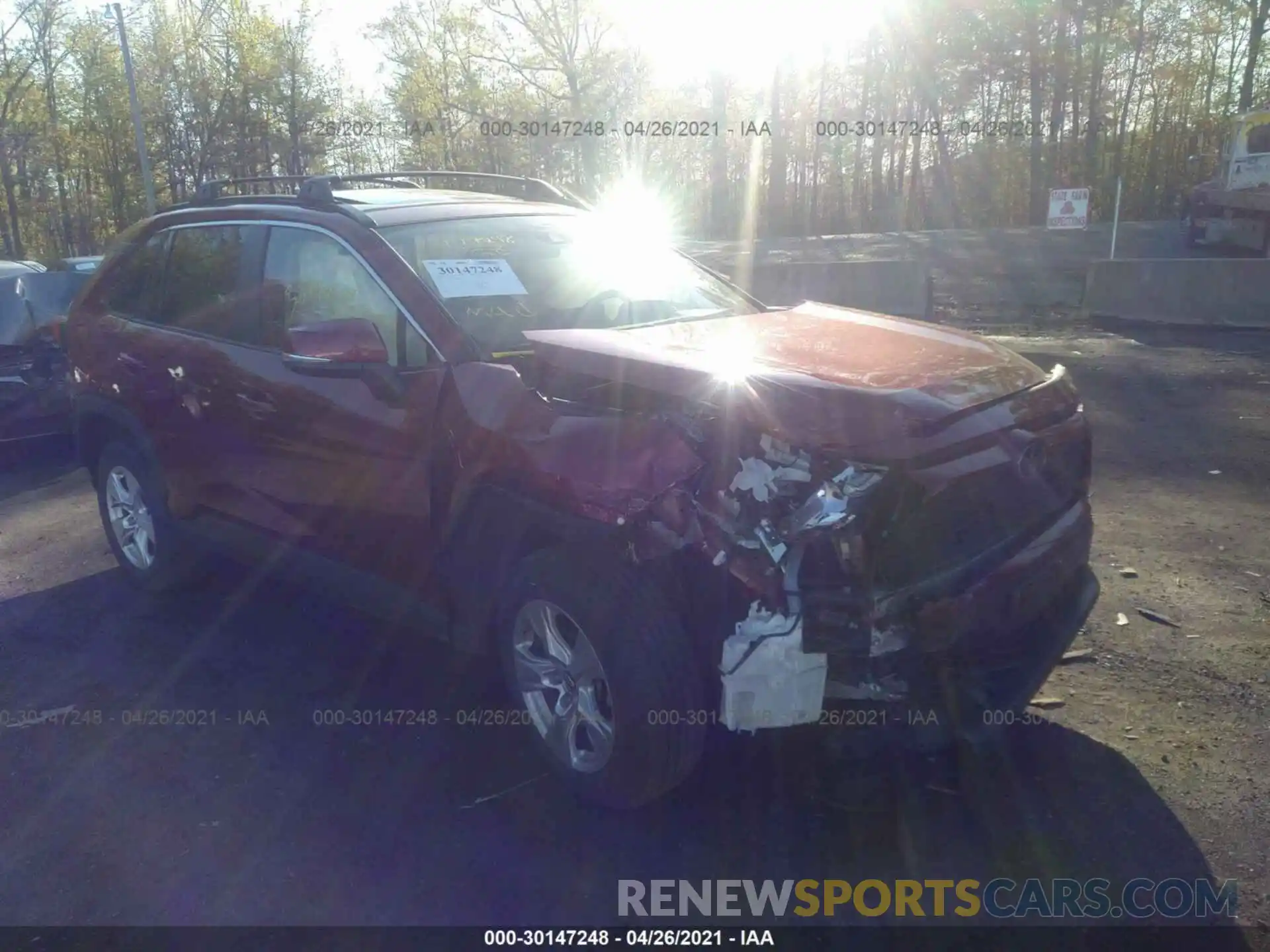 1 Photograph of a damaged car JTMP1RFV1KD004931 TOYOTA RAV4 2019