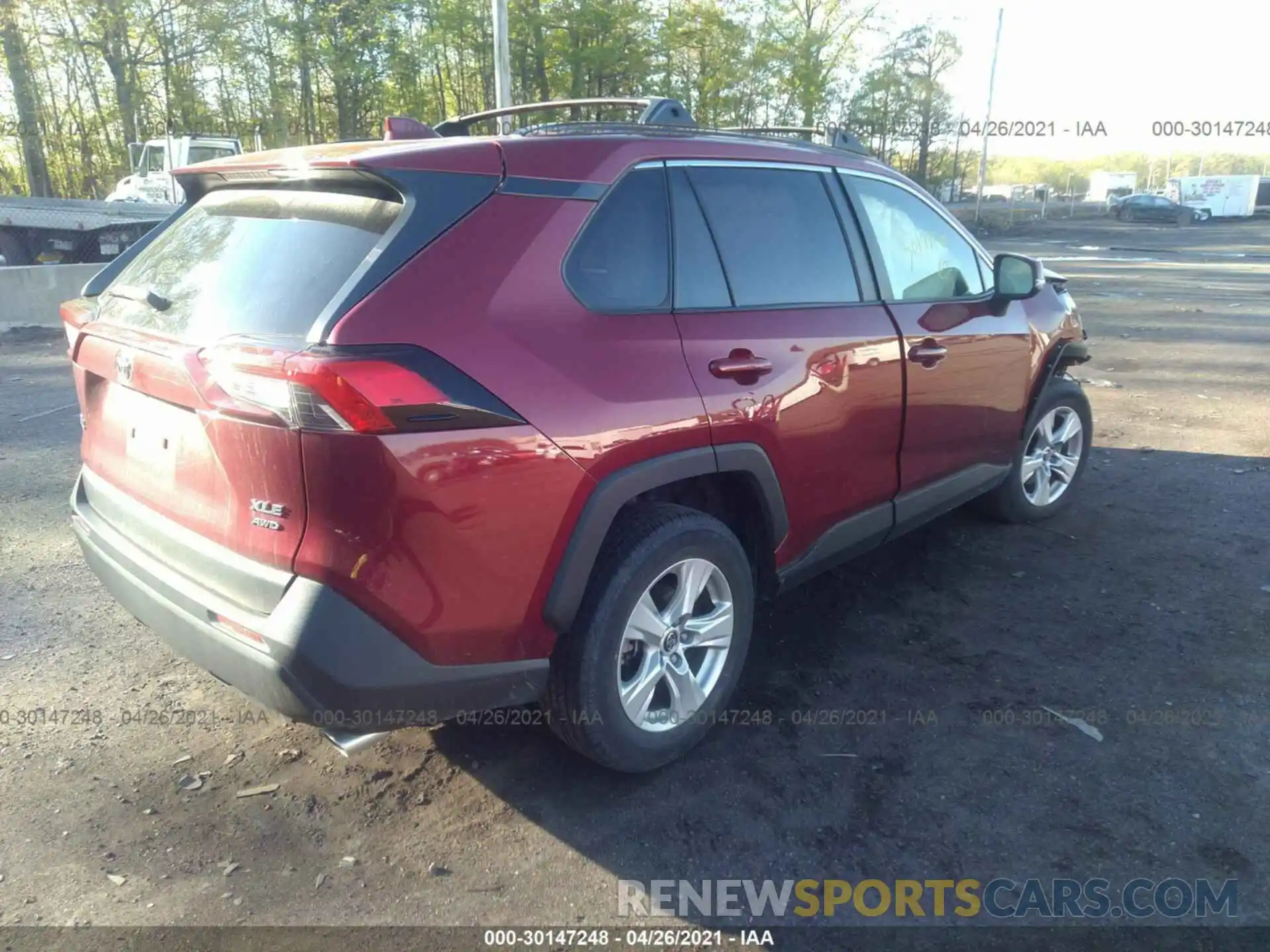 4 Photograph of a damaged car JTMP1RFV1KD004931 TOYOTA RAV4 2019