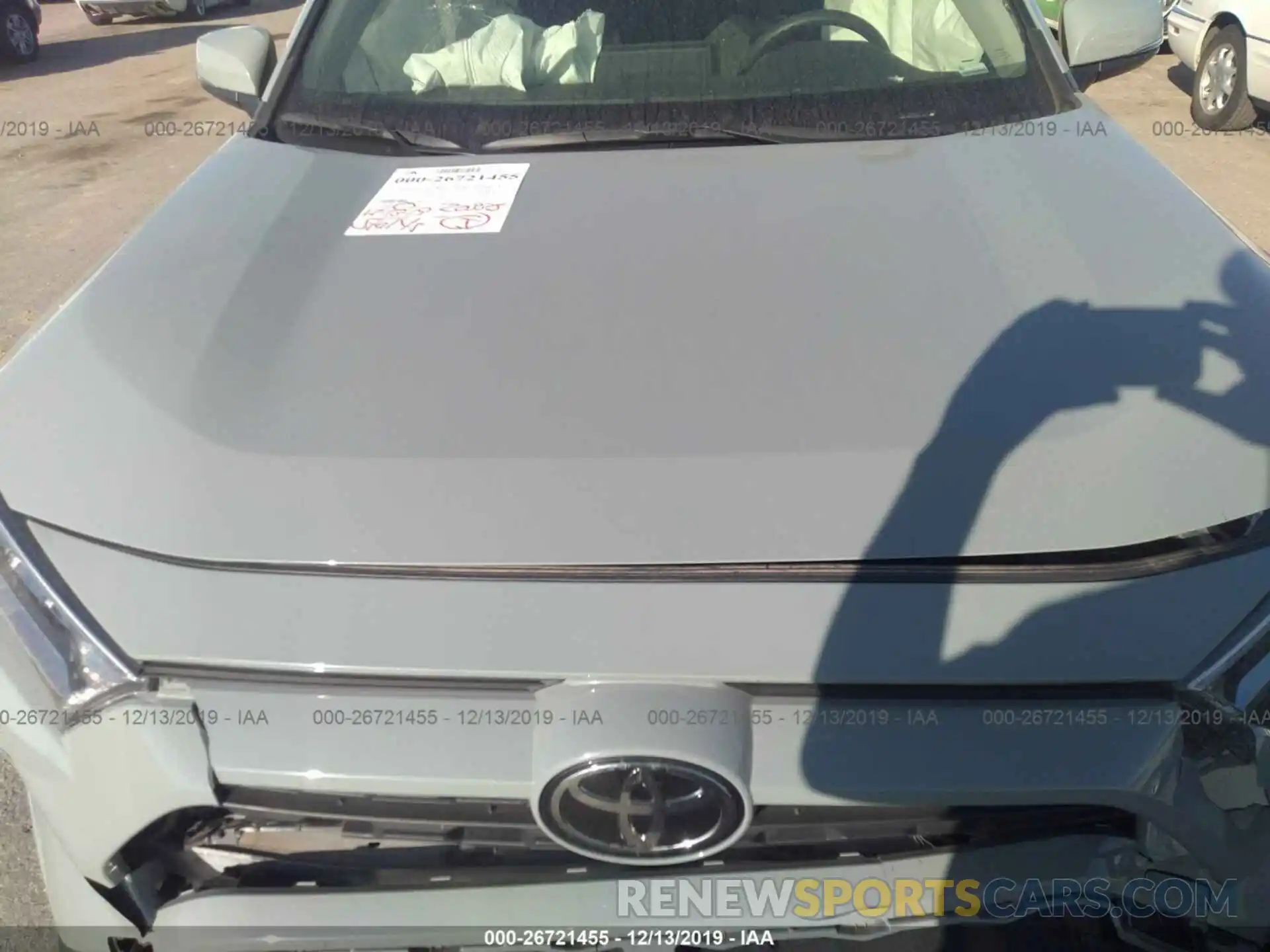 10 Photograph of a damaged car JTMP1RFV1KD011815 TOYOTA RAV4 2019