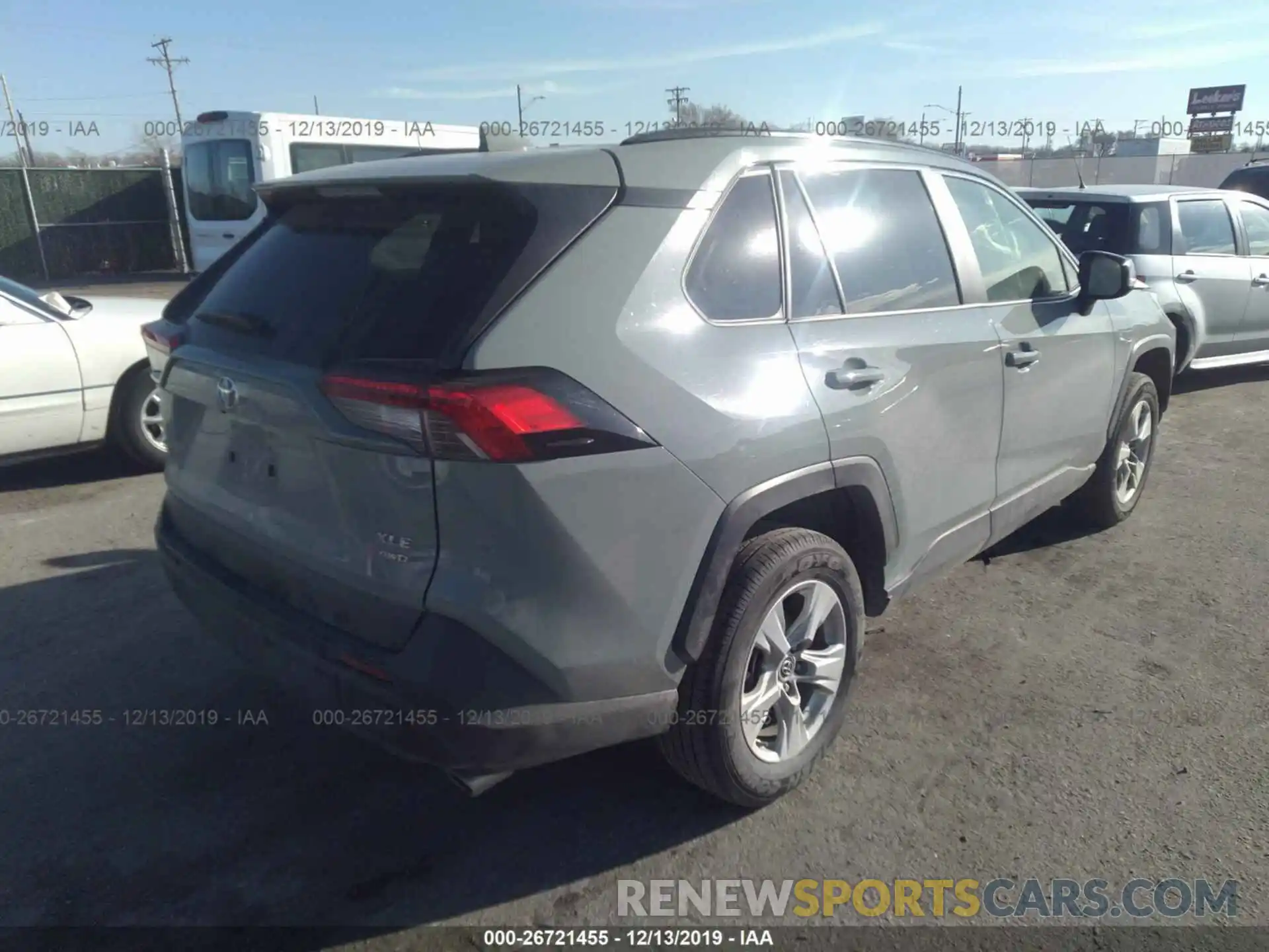 4 Photograph of a damaged car JTMP1RFV1KD011815 TOYOTA RAV4 2019