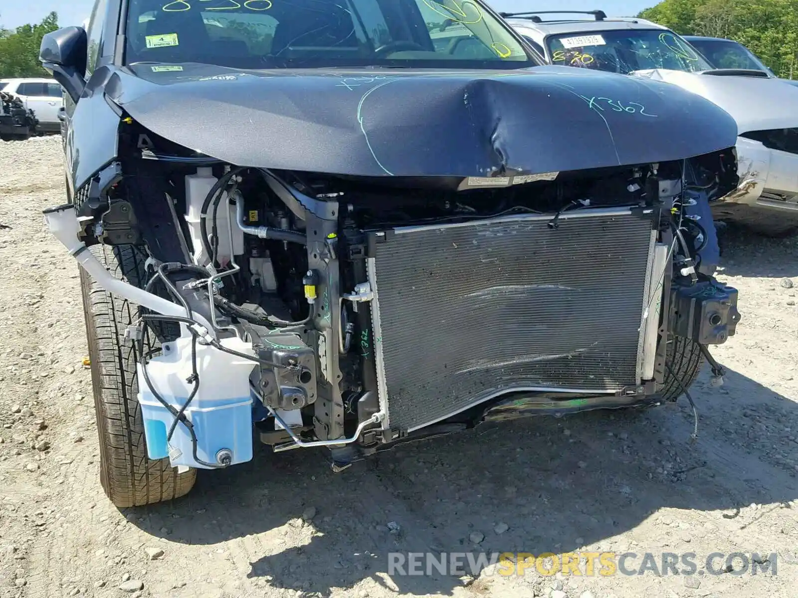 9 Photograph of a damaged car JTMP1RFV1KD015668 TOYOTA RAV4 2019