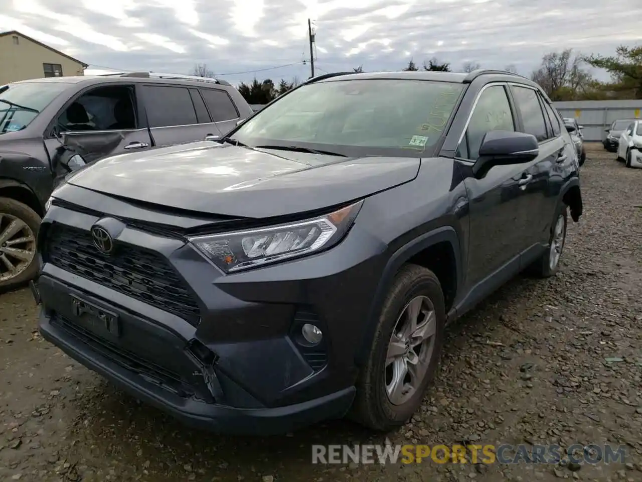 2 Photograph of a damaged car JTMP1RFV1KD016805 TOYOTA RAV4 2019