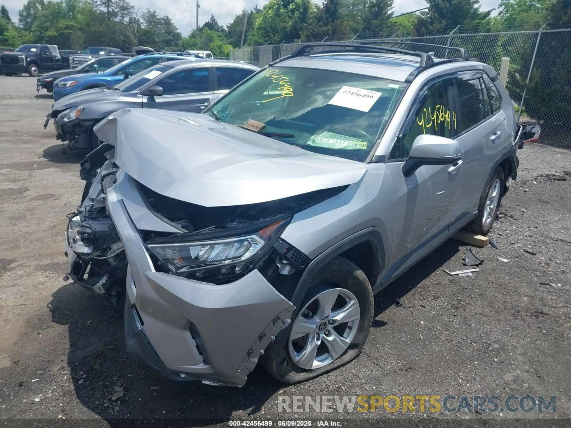 2 Photograph of a damaged car JTMP1RFV1KD030509 TOYOTA RAV4 2019