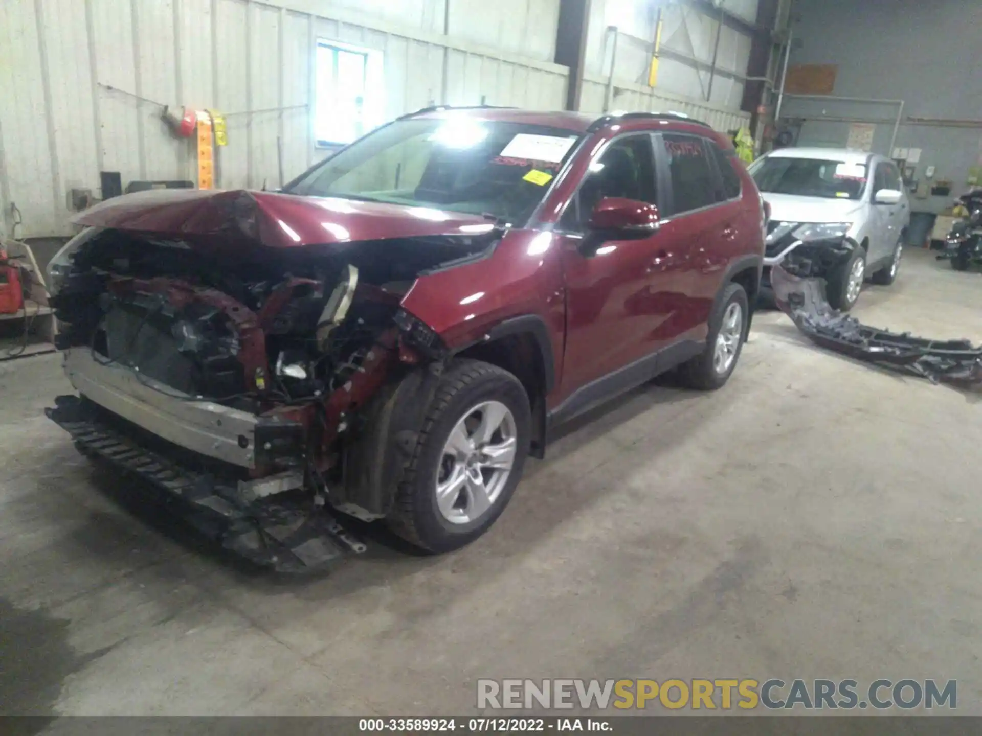 2 Photograph of a damaged car JTMP1RFV1KD031028 TOYOTA RAV4 2019