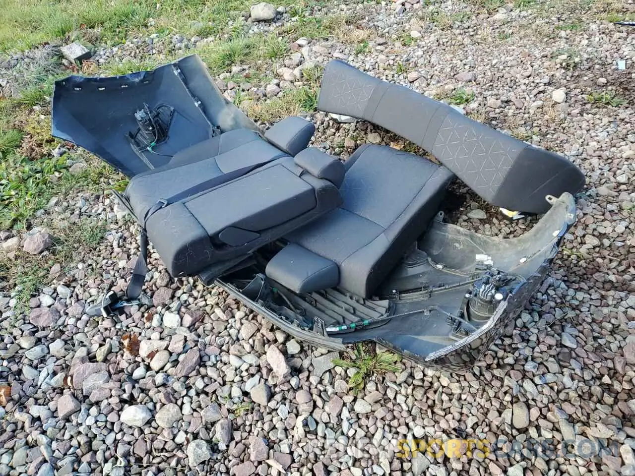 13 Photograph of a damaged car JTMP1RFV1KD034138 TOYOTA RAV4 2019