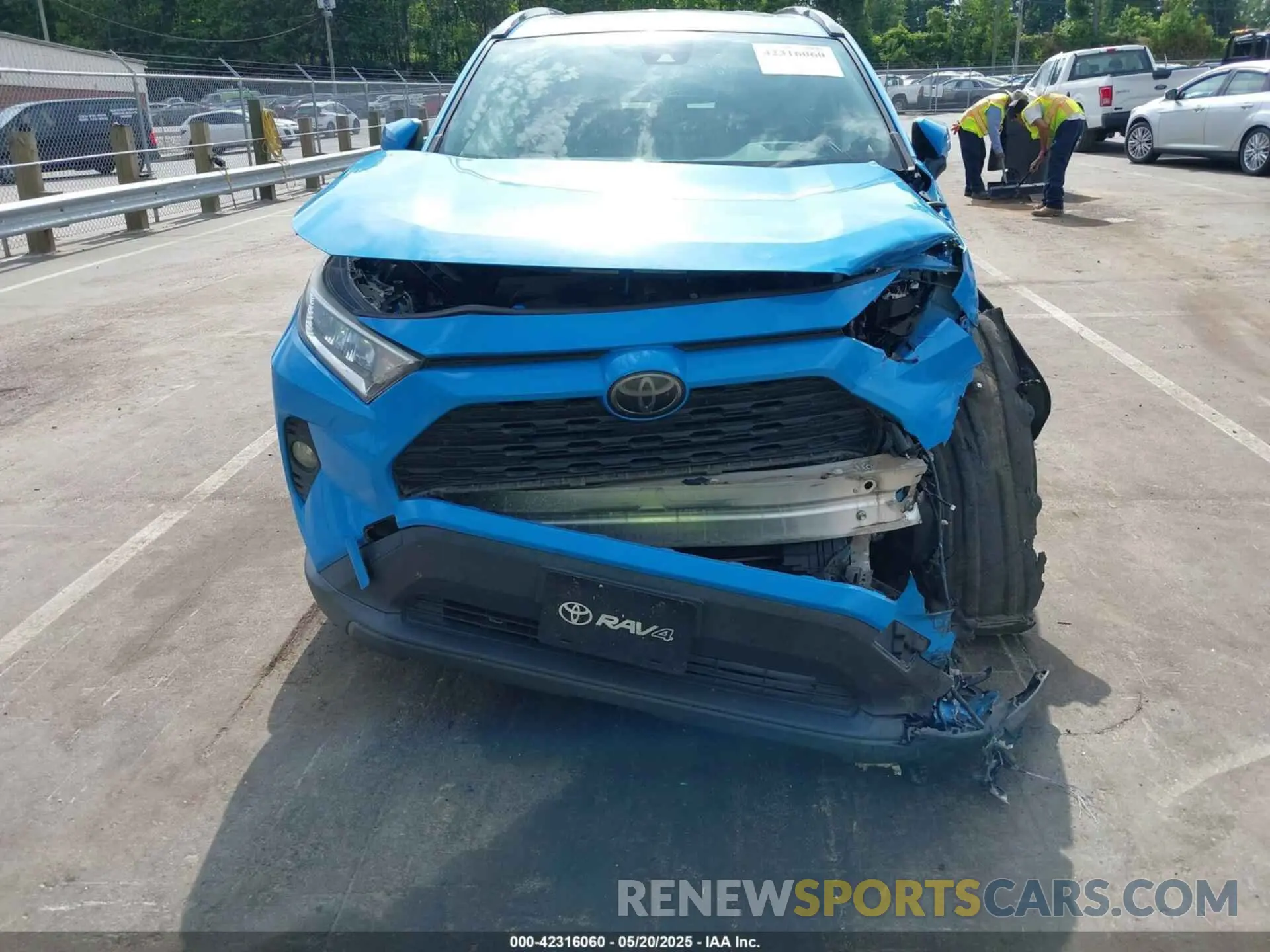 6 Photograph of a damaged car JTMP1RFV1KD506760 TOYOTA RAV4 2019