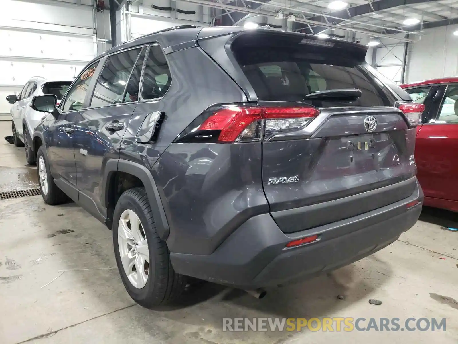 3 Photograph of a damaged car JTMP1RFV1KJ001710 TOYOTA RAV4 2019