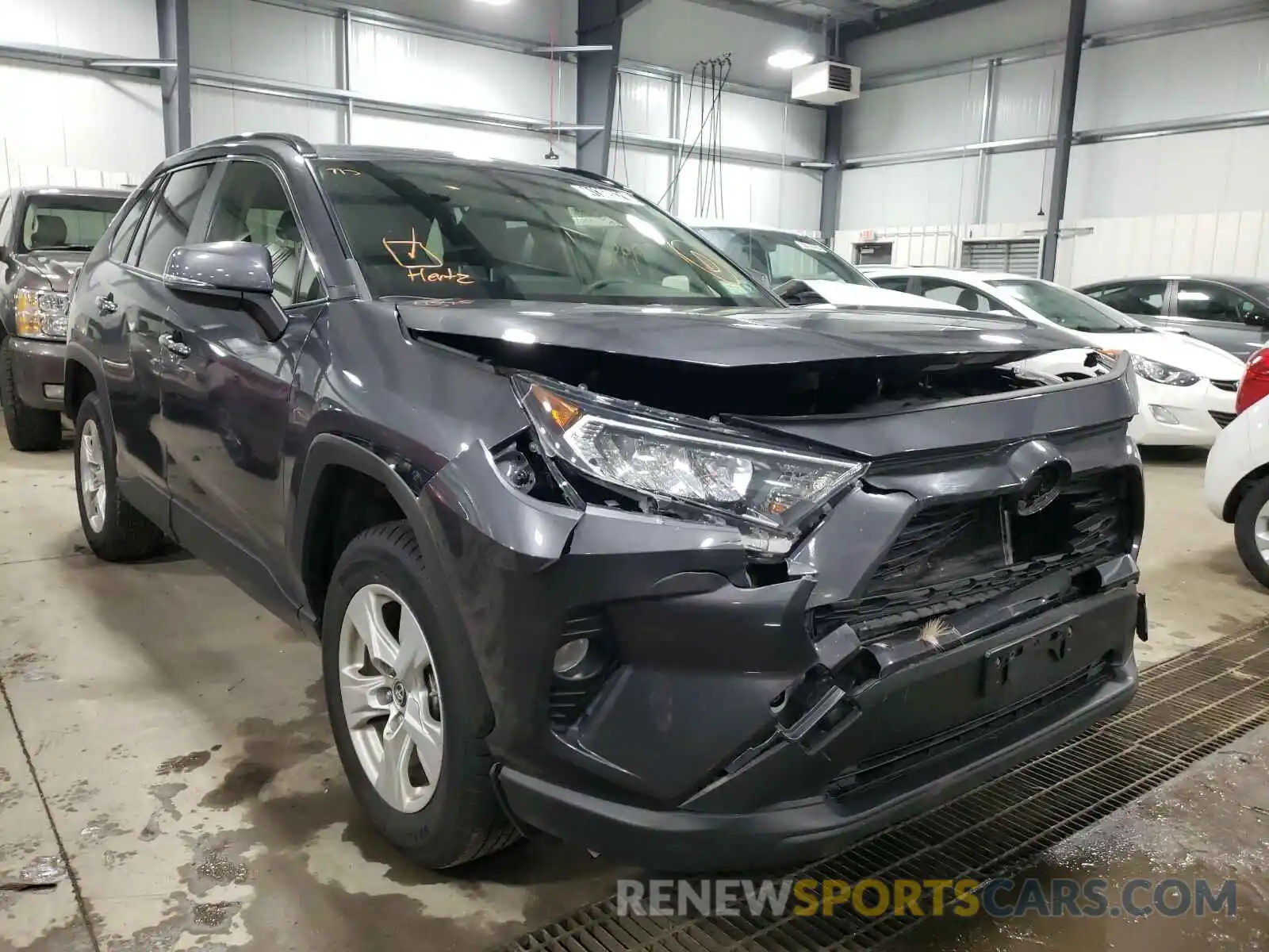 9 Photograph of a damaged car JTMP1RFV1KJ001710 TOYOTA RAV4 2019