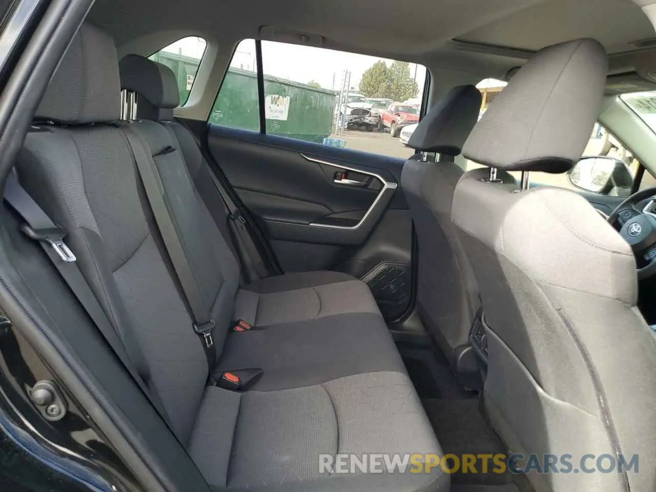11 Photograph of a damaged car JTMP1RFV1KJ009371 TOYOTA RAV4 2019