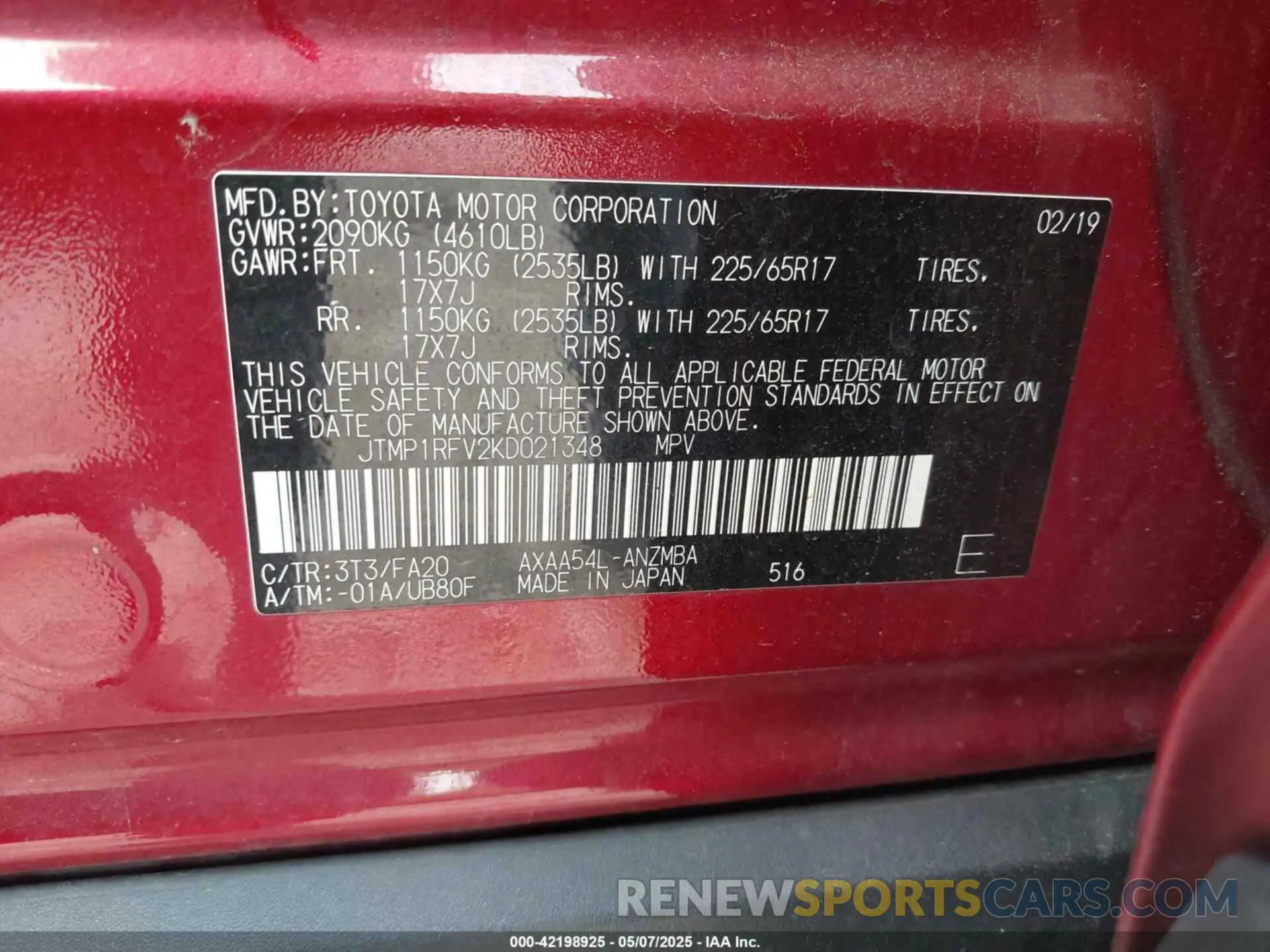 9 Photograph of a damaged car JTMP1RFV2KD021348 TOYOTA RAV4 2019