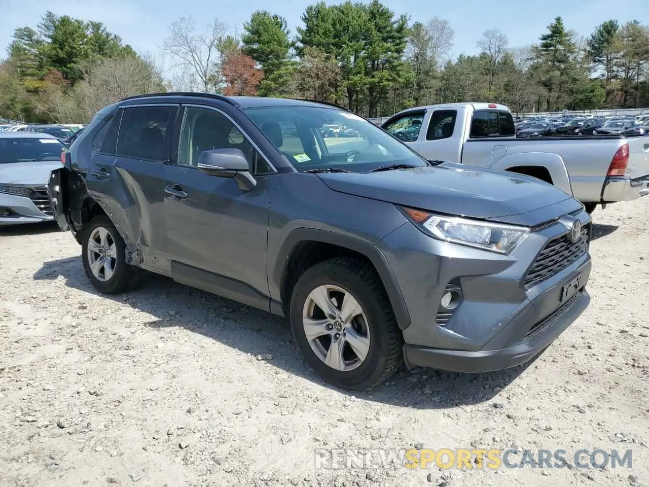 4 Photograph of a damaged car JTMP1RFV2KD030700 TOYOTA RAV4 2019