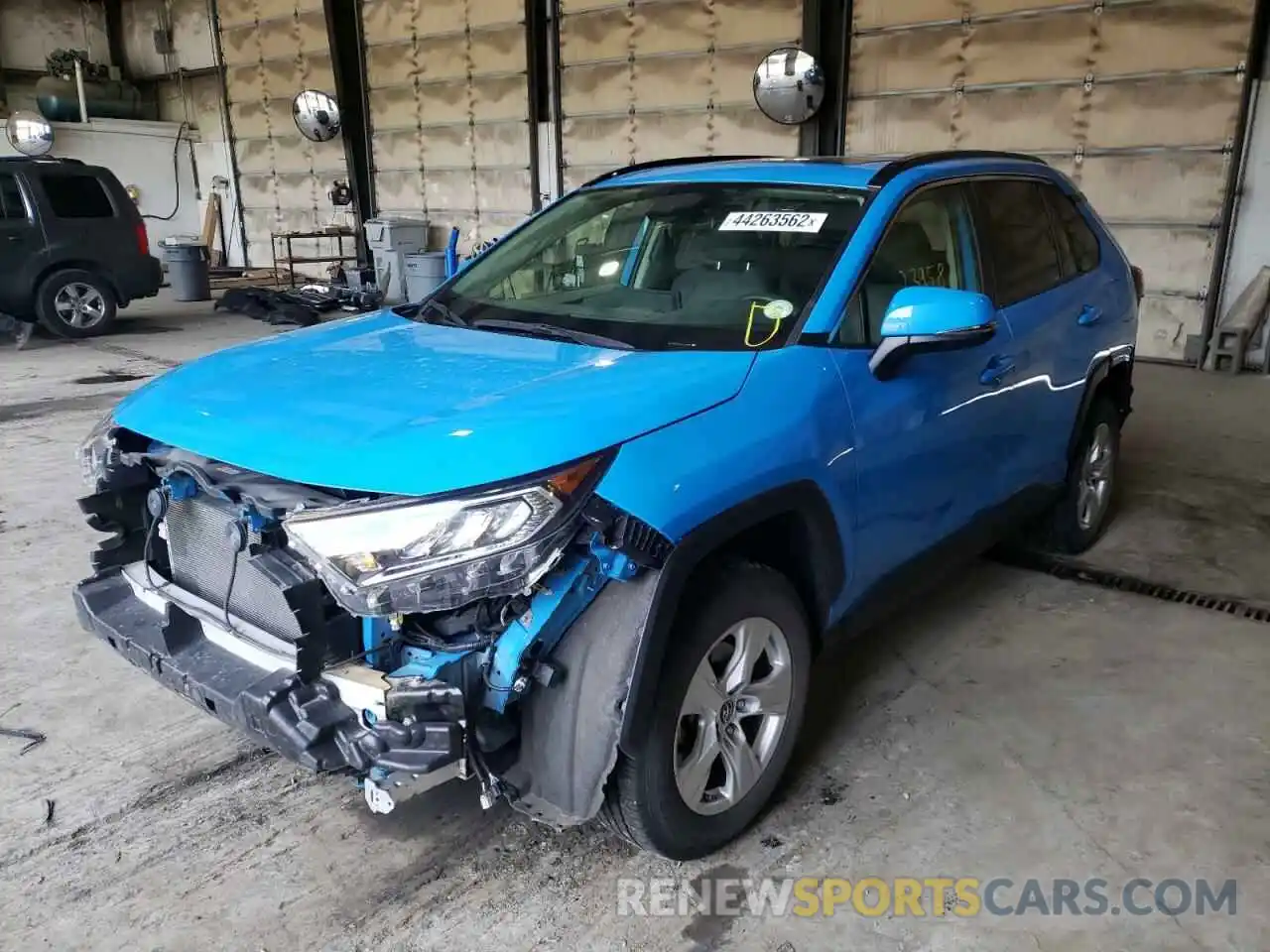 2 Photograph of a damaged car JTMP1RFV2KD030857 TOYOTA RAV4 2019