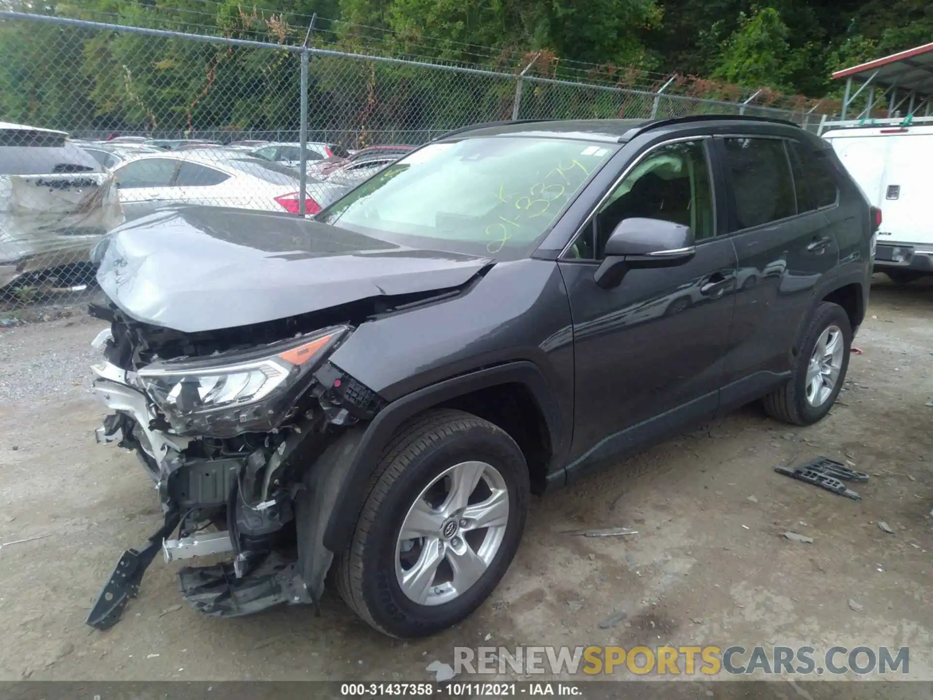 2 Photograph of a damaged car JTMP1RFV2KD037100 TOYOTA RAV4 2019