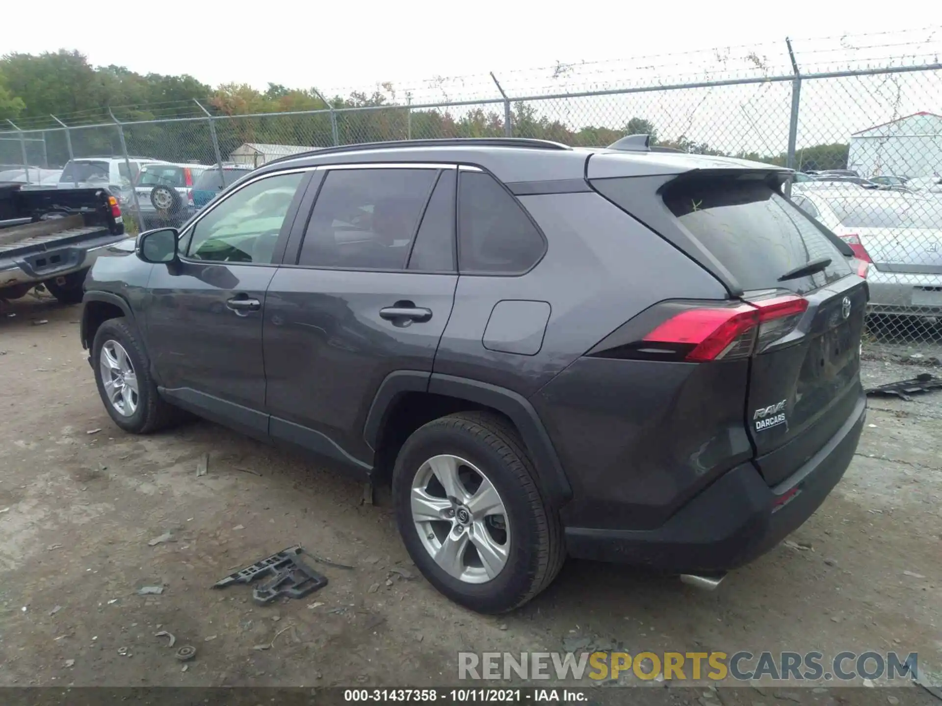 3 Photograph of a damaged car JTMP1RFV2KD037100 TOYOTA RAV4 2019