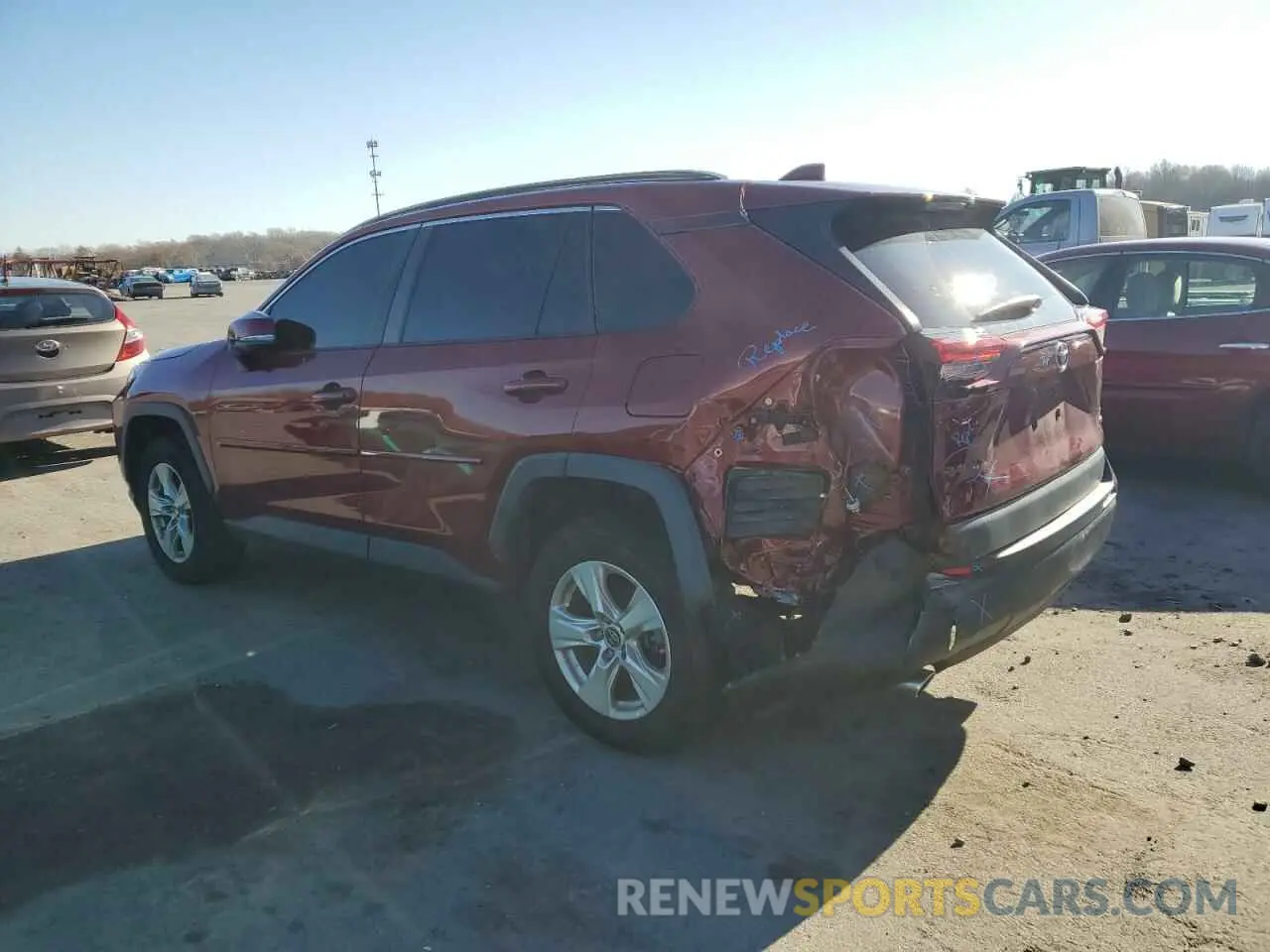 2 Photograph of a damaged car JTMP1RFV2KD039171 TOYOTA RAV4 2019