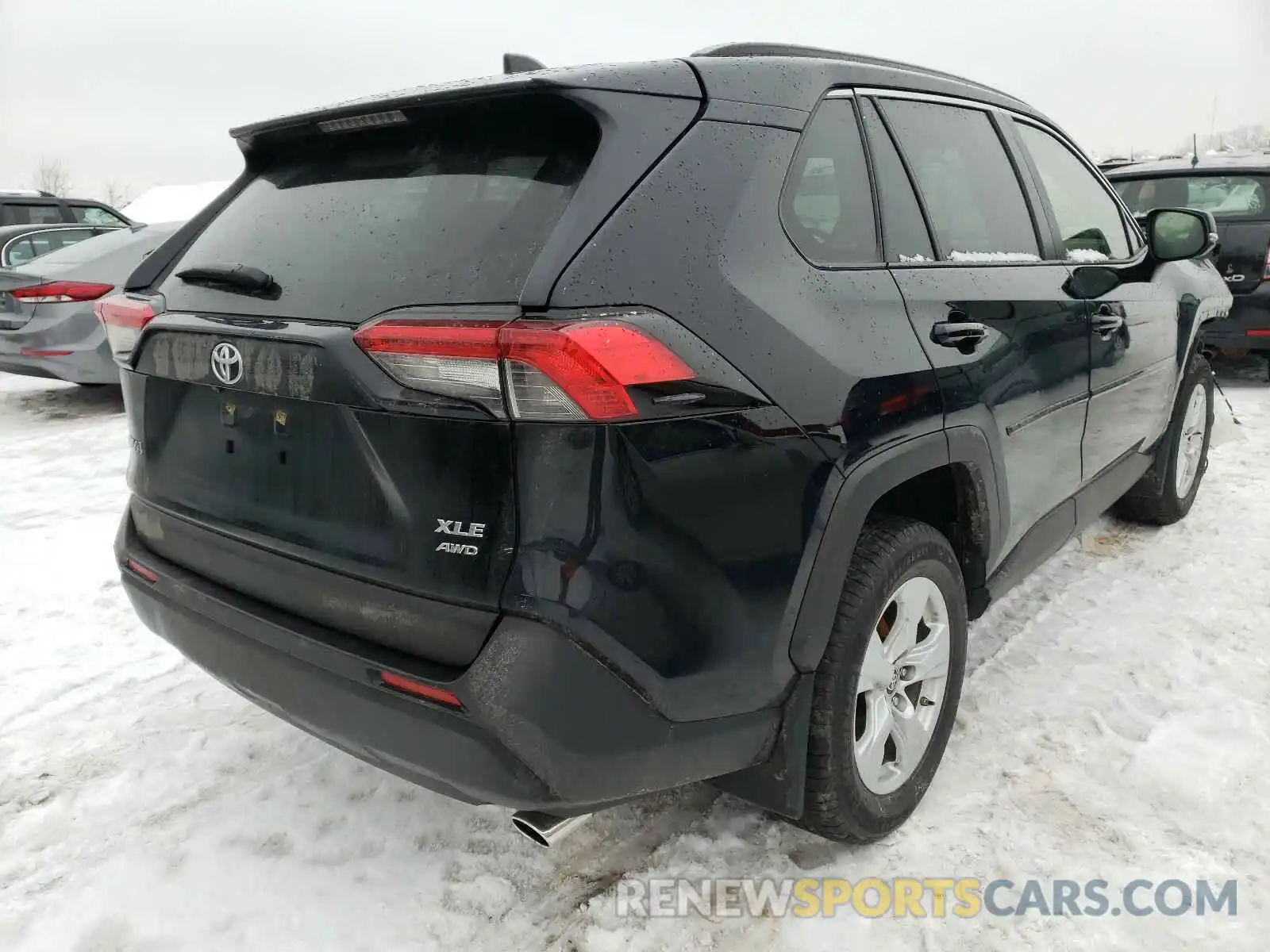 4 Photograph of a damaged car JTMP1RFV2KD042295 TOYOTA RAV4 2019