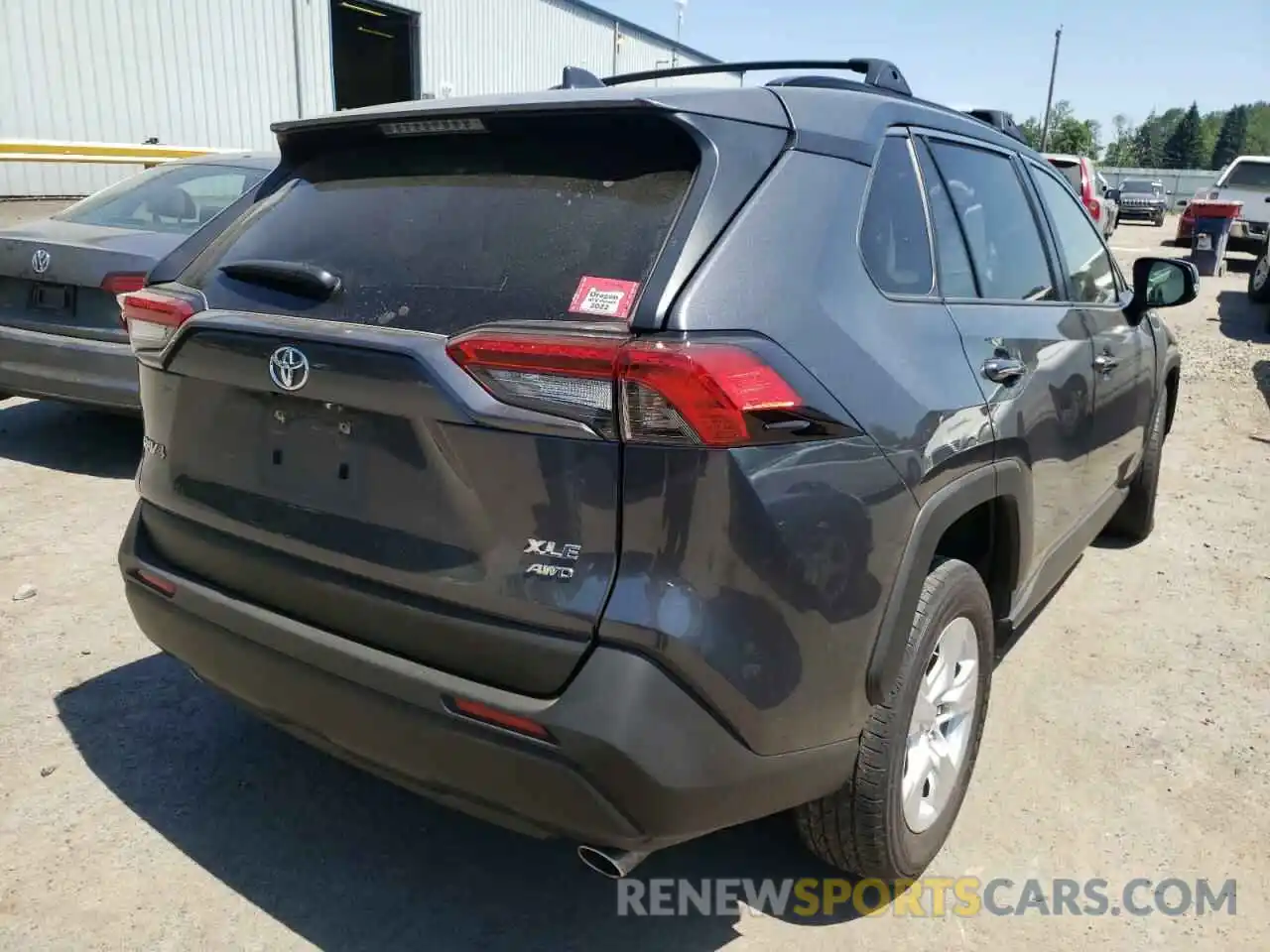 4 Photograph of a damaged car JTMP1RFV2KD045102 TOYOTA RAV4 2019