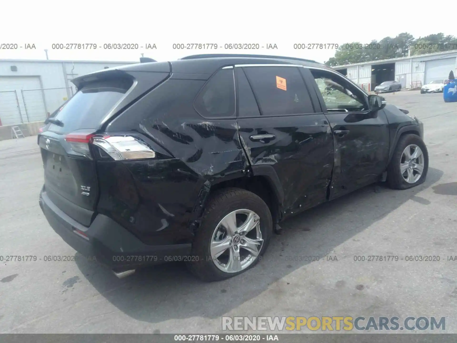 4 Photograph of a damaged car JTMP1RFV2KD045682 TOYOTA RAV4 2019