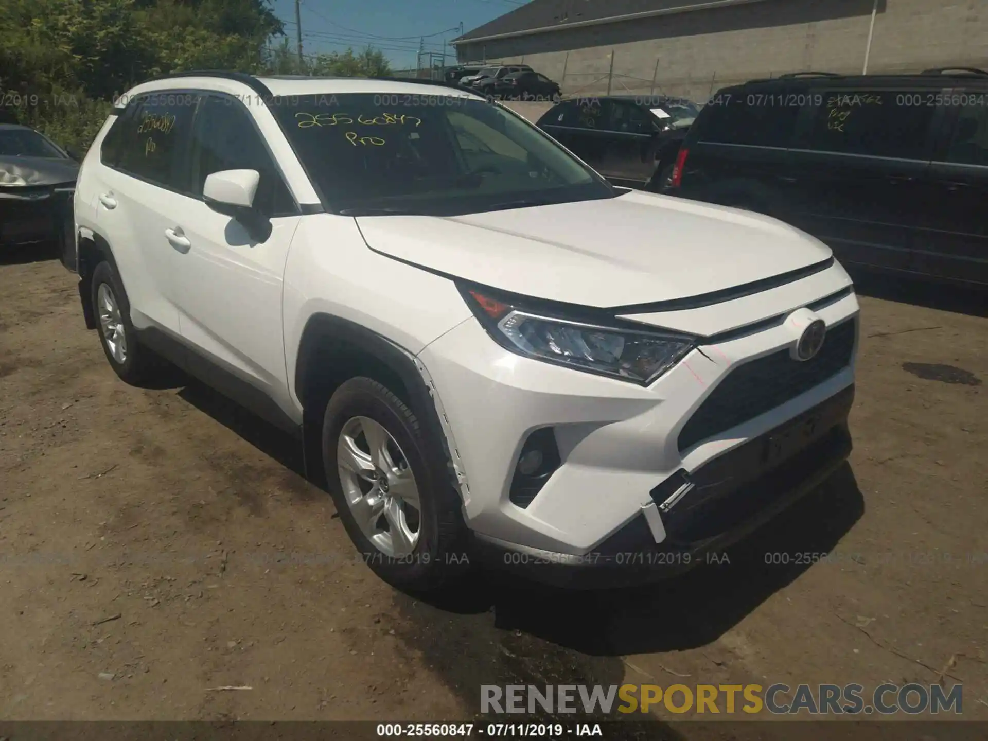 1 Photograph of a damaged car JTMP1RFV2KD512163 TOYOTA RAV4 2019