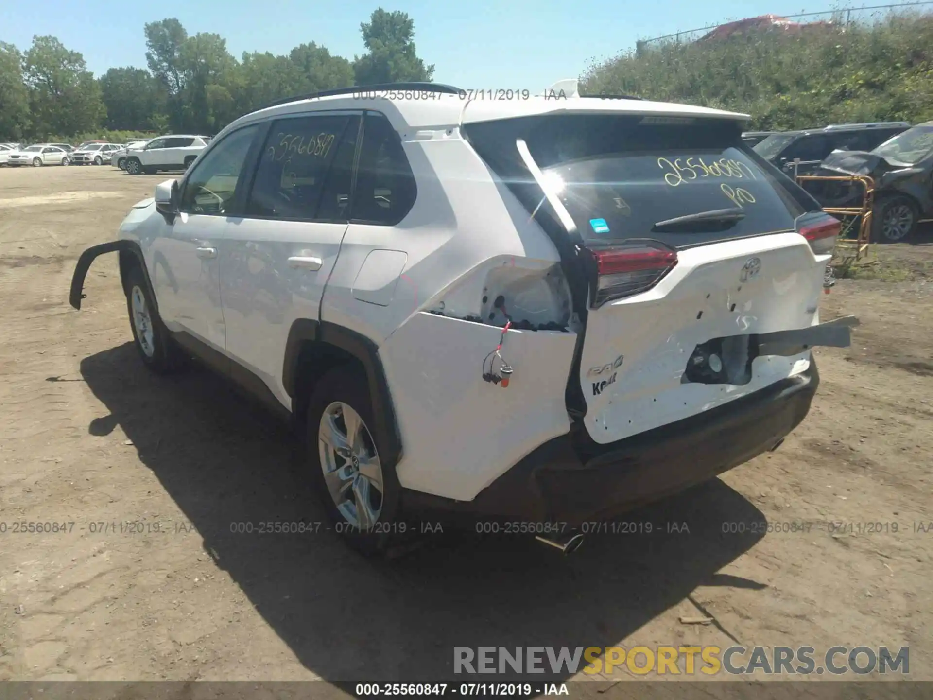 3 Photograph of a damaged car JTMP1RFV2KD512163 TOYOTA RAV4 2019