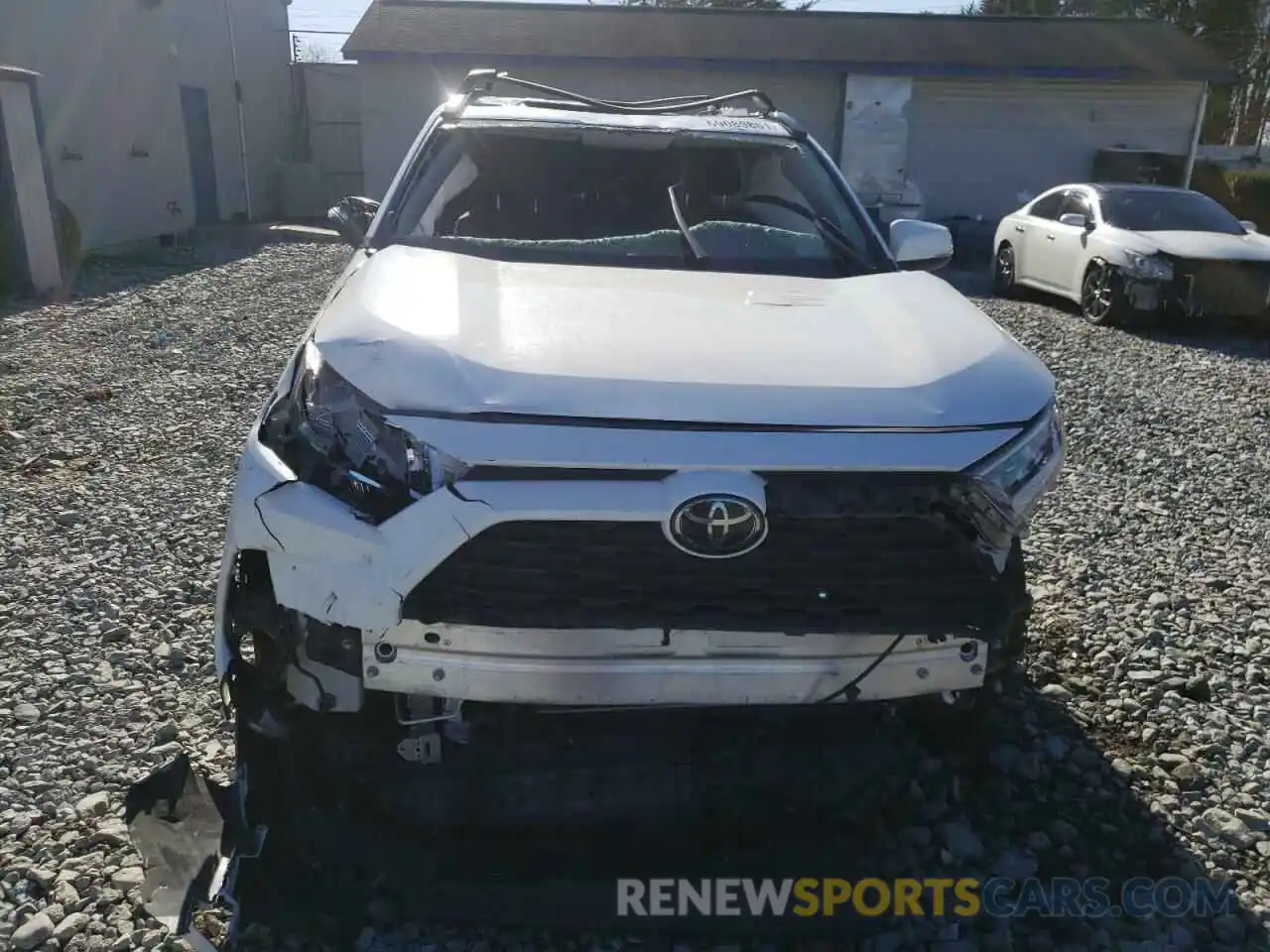 9 Photograph of a damaged car JTMP1RFV2KD518089 TOYOTA RAV4 2019