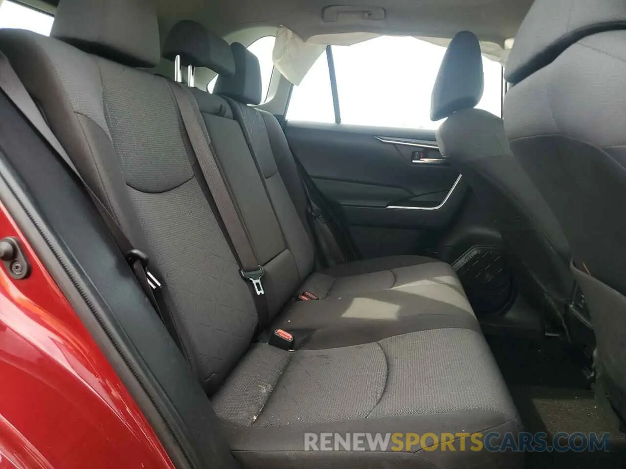 12 Photograph of a damaged car JTMP1RFV3KD034965 TOYOTA RAV4 2019
