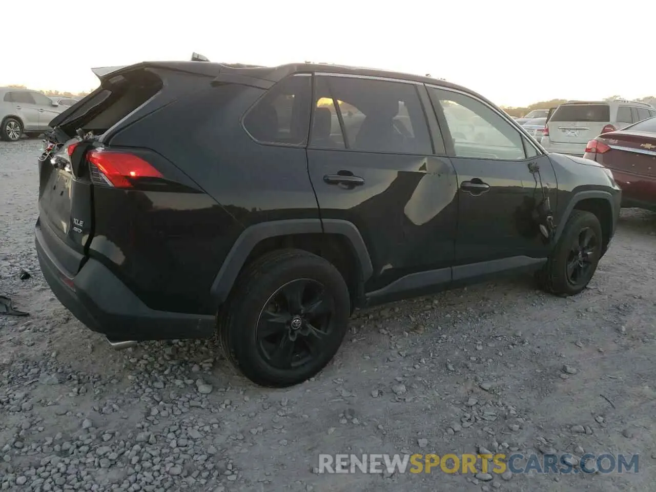 3 Photograph of a damaged car JTMP1RFV3KD501303 TOYOTA RAV4 2019