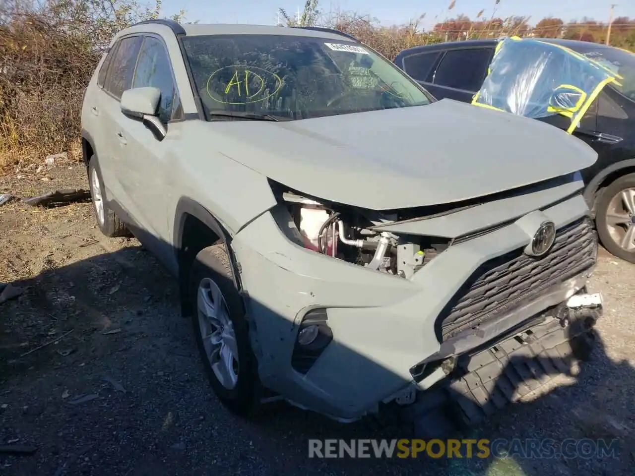 1 Photograph of a damaged car JTMP1RFV3KD502970 TOYOTA RAV4 2019