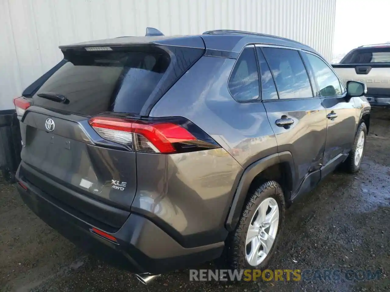 4 Photograph of a damaged car JTMP1RFV3KD504833 TOYOTA RAV4 2019