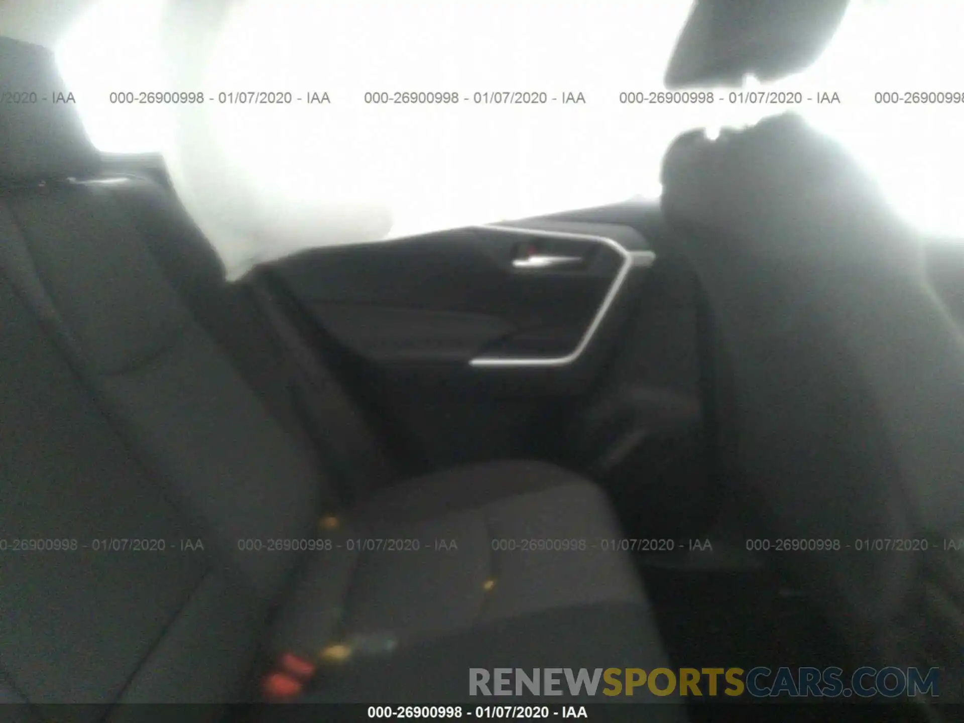 8 Photograph of a damaged car JTMP1RFV3KD513306 TOYOTA RAV4 2019