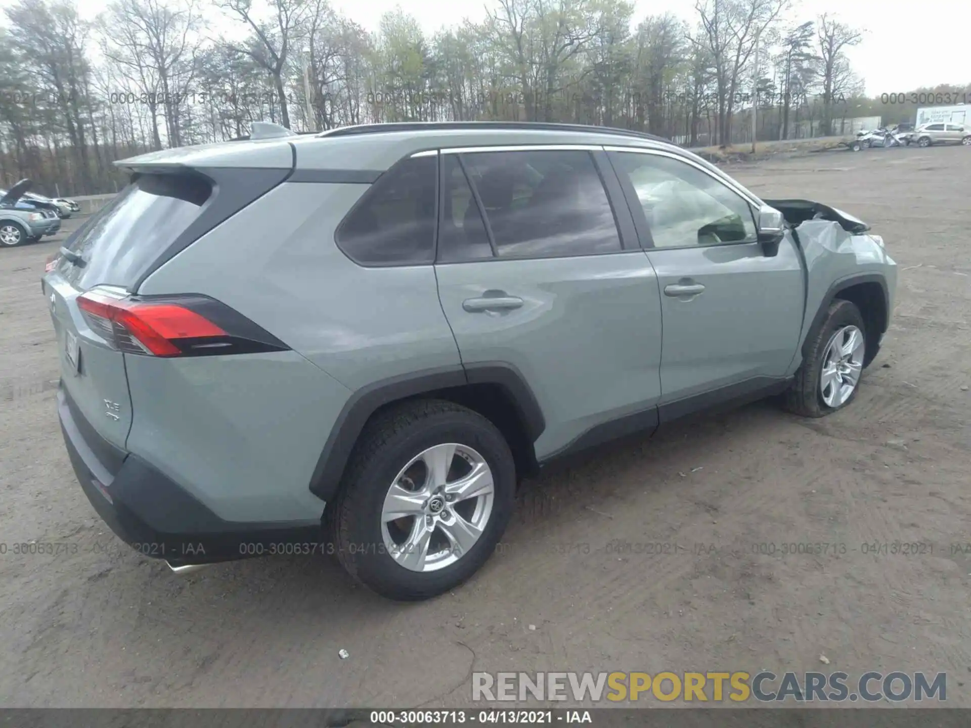 4 Photograph of a damaged car JTMP1RFV3KD523334 TOYOTA RAV4 2019