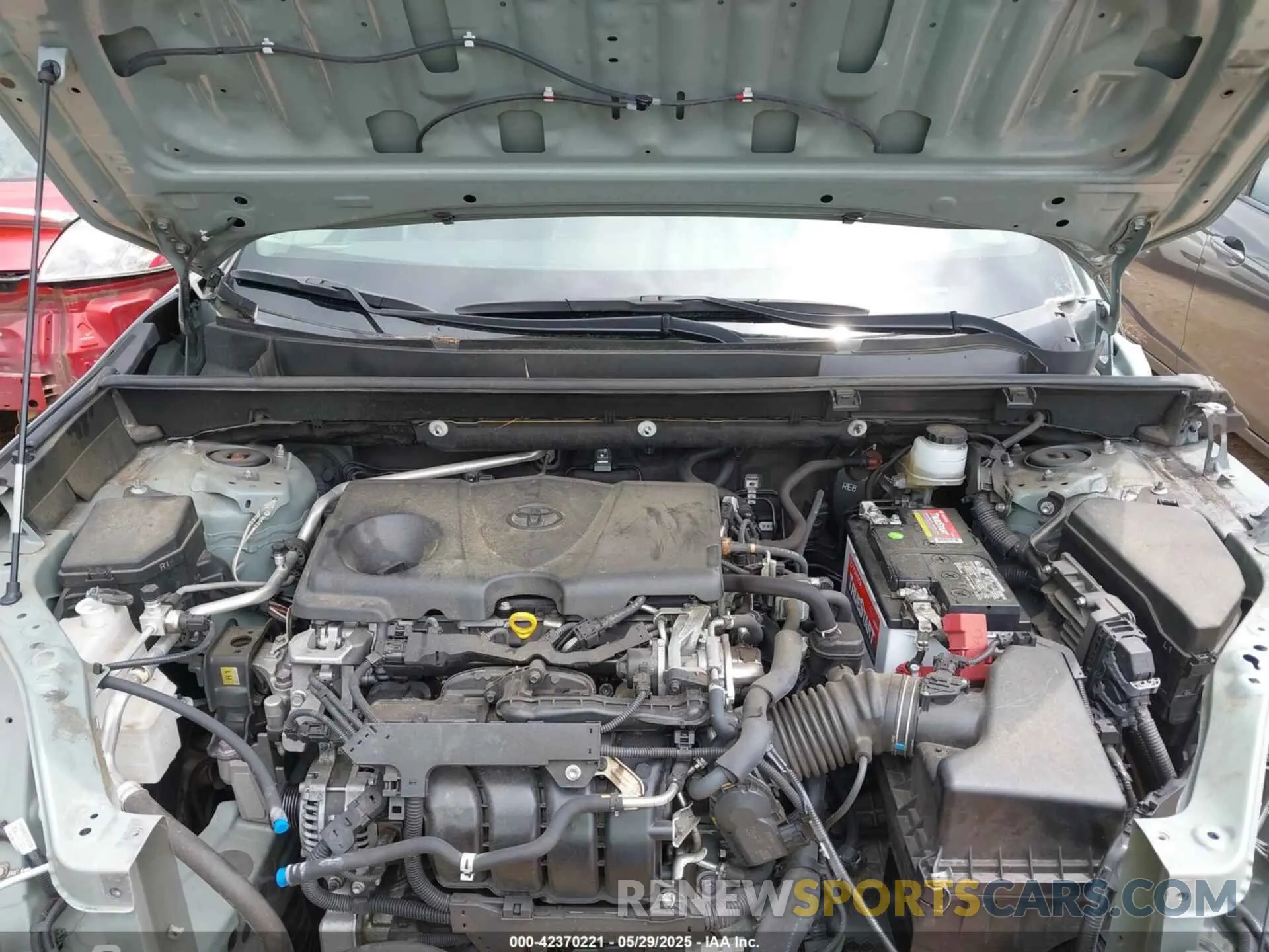 10 Photograph of a damaged car JTMP1RFV3KJ015267 TOYOTA RAV4 2019