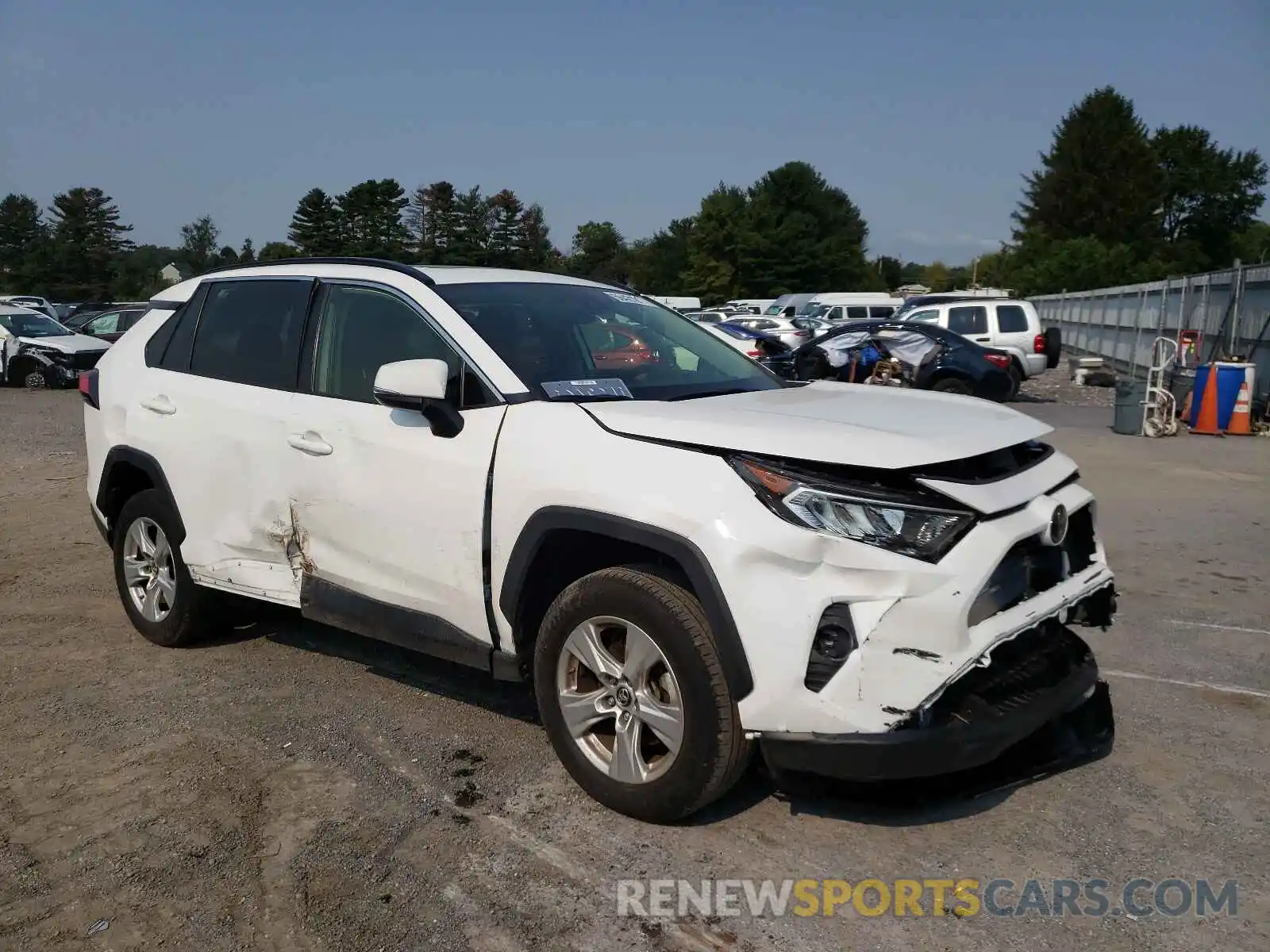 1 Photograph of a damaged car JTMP1RFV3KJ017732 TOYOTA RAV4 2019