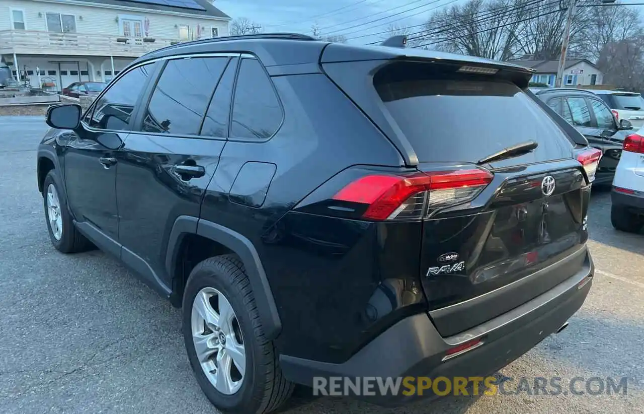 3 Photograph of a damaged car JTMP1RFV4KD005569 TOYOTA RAV4 2019