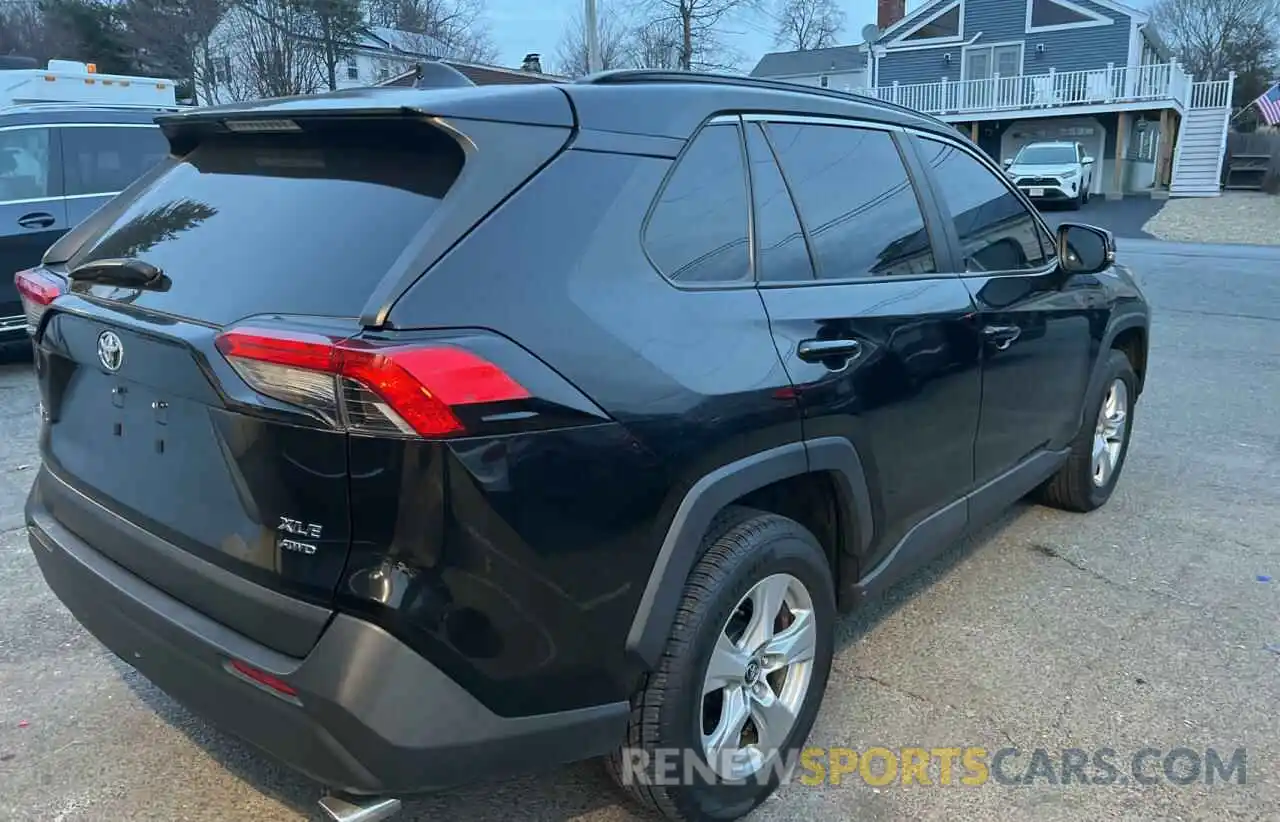 4 Photograph of a damaged car JTMP1RFV4KD005569 TOYOTA RAV4 2019