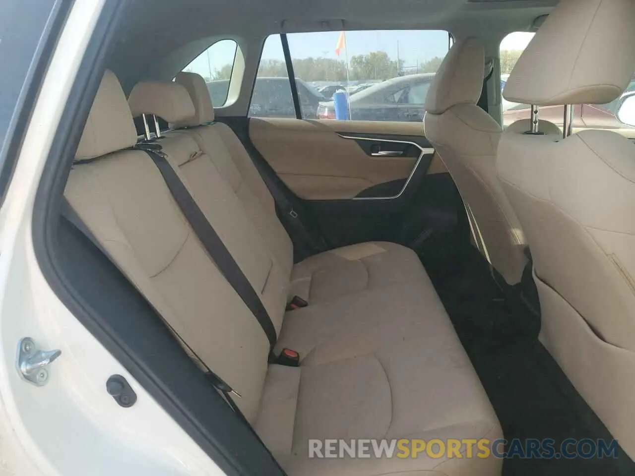 11 Photograph of a damaged car JTMP1RFV4KD006527 TOYOTA RAV4 2019