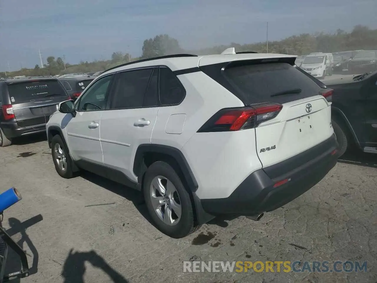 2 Photograph of a damaged car JTMP1RFV4KD006527 TOYOTA RAV4 2019