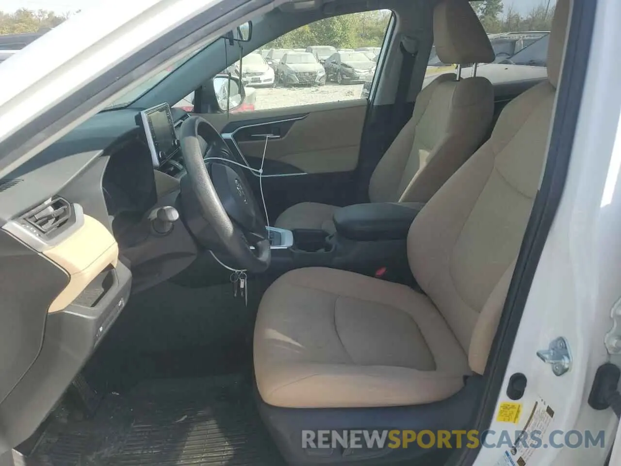 7 Photograph of a damaged car JTMP1RFV4KD006527 TOYOTA RAV4 2019