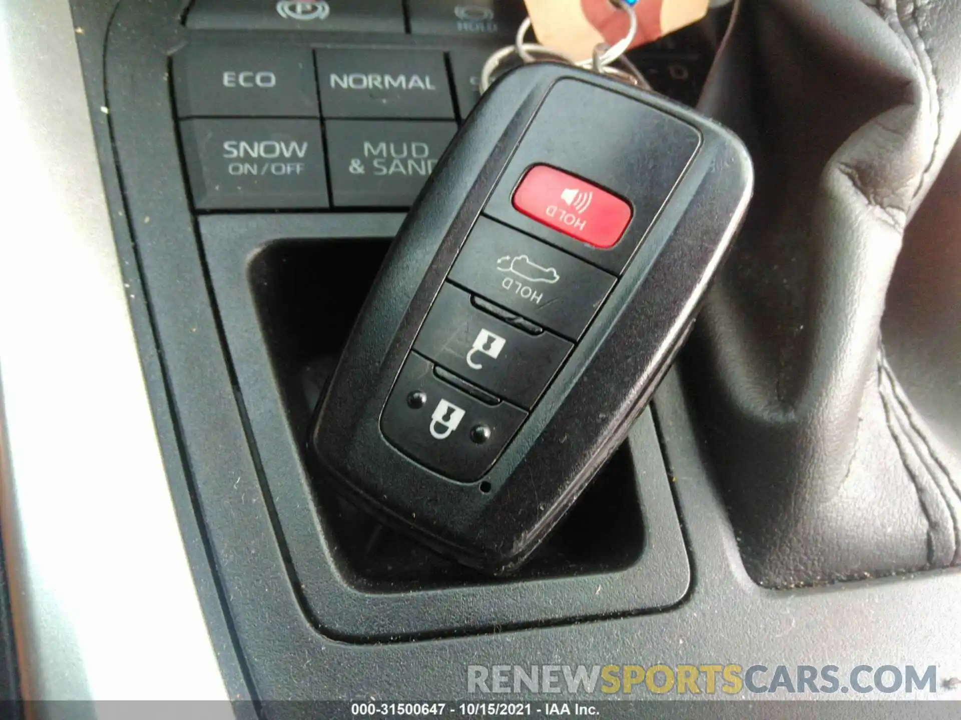 11 Photograph of a damaged car JTMP1RFV4KD017804 TOYOTA RAV4 2019