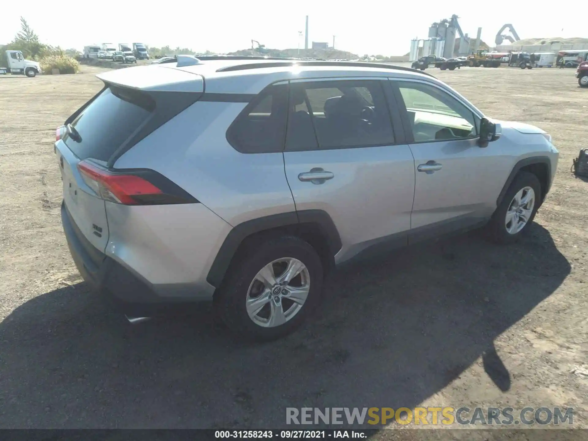 4 Photograph of a damaged car JTMP1RFV4KD020718 TOYOTA RAV4 2019