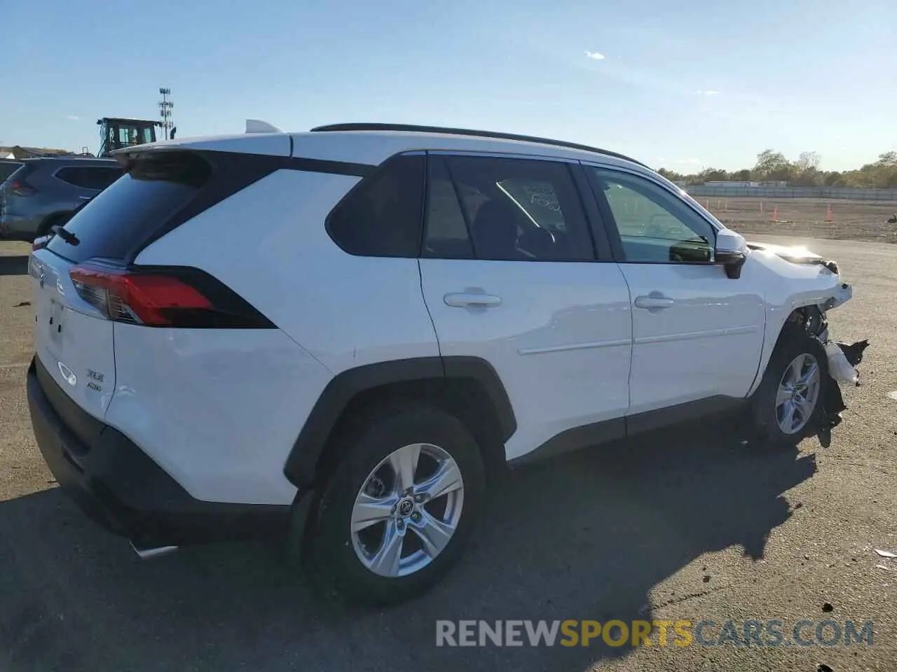 3 Photograph of a damaged car JTMP1RFV4KD035607 TOYOTA RAV4 2019