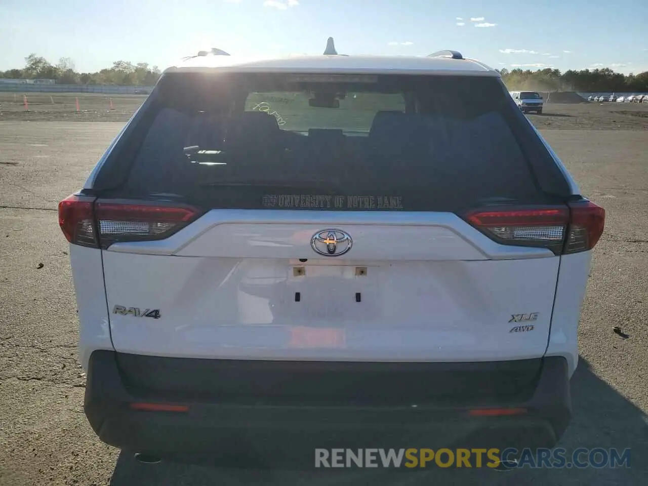 6 Photograph of a damaged car JTMP1RFV4KD035607 TOYOTA RAV4 2019
