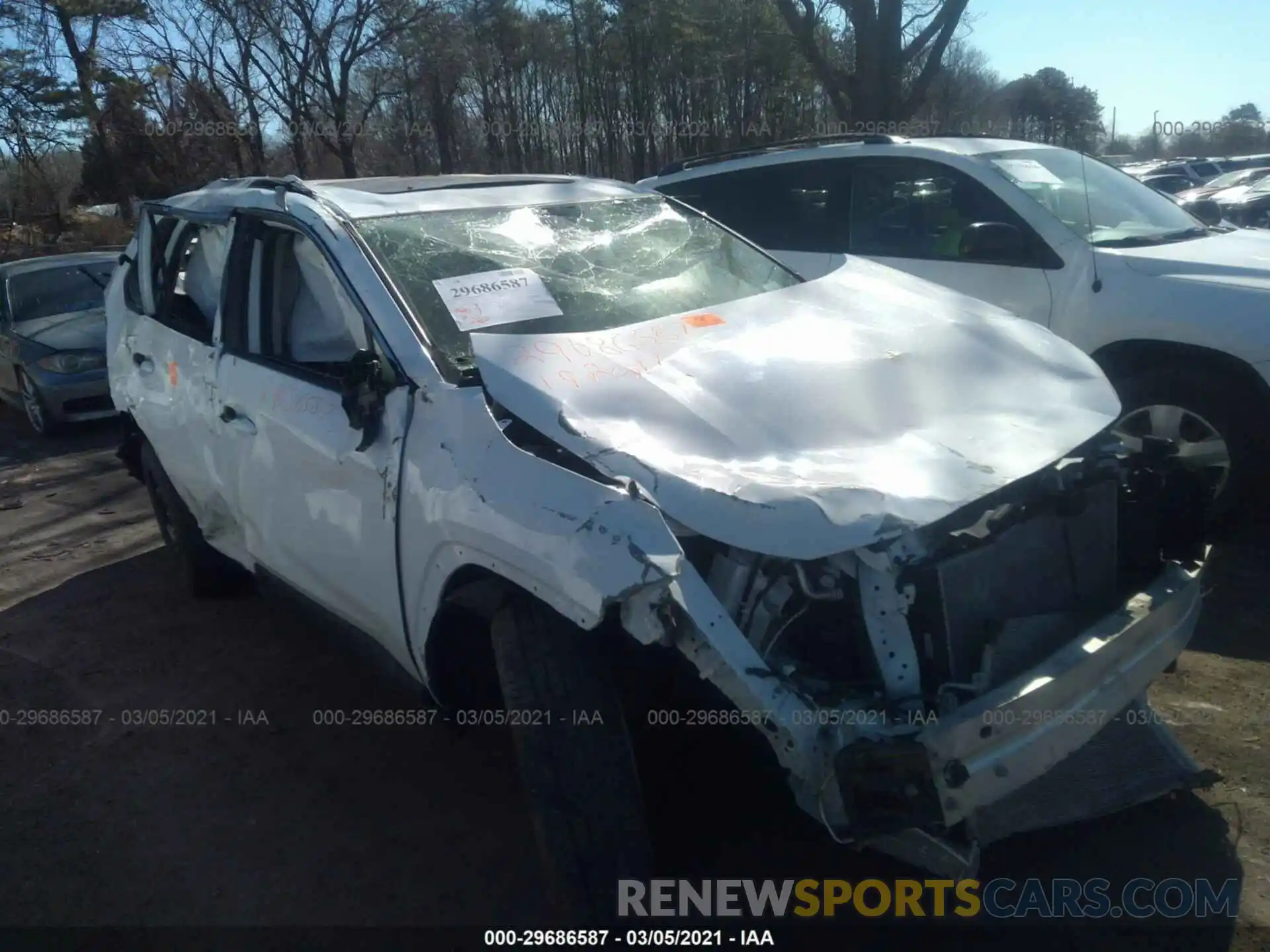 1 Photograph of a damaged car JTMP1RFV4KD041133 TOYOTA RAV4 2019