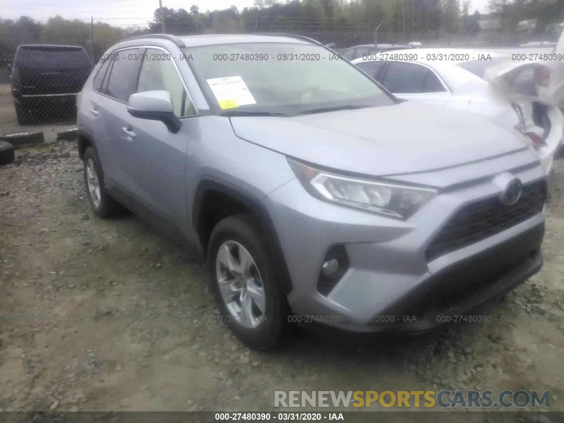 1 Photograph of a damaged car JTMP1RFV4KD046784 TOYOTA RAV4 2019