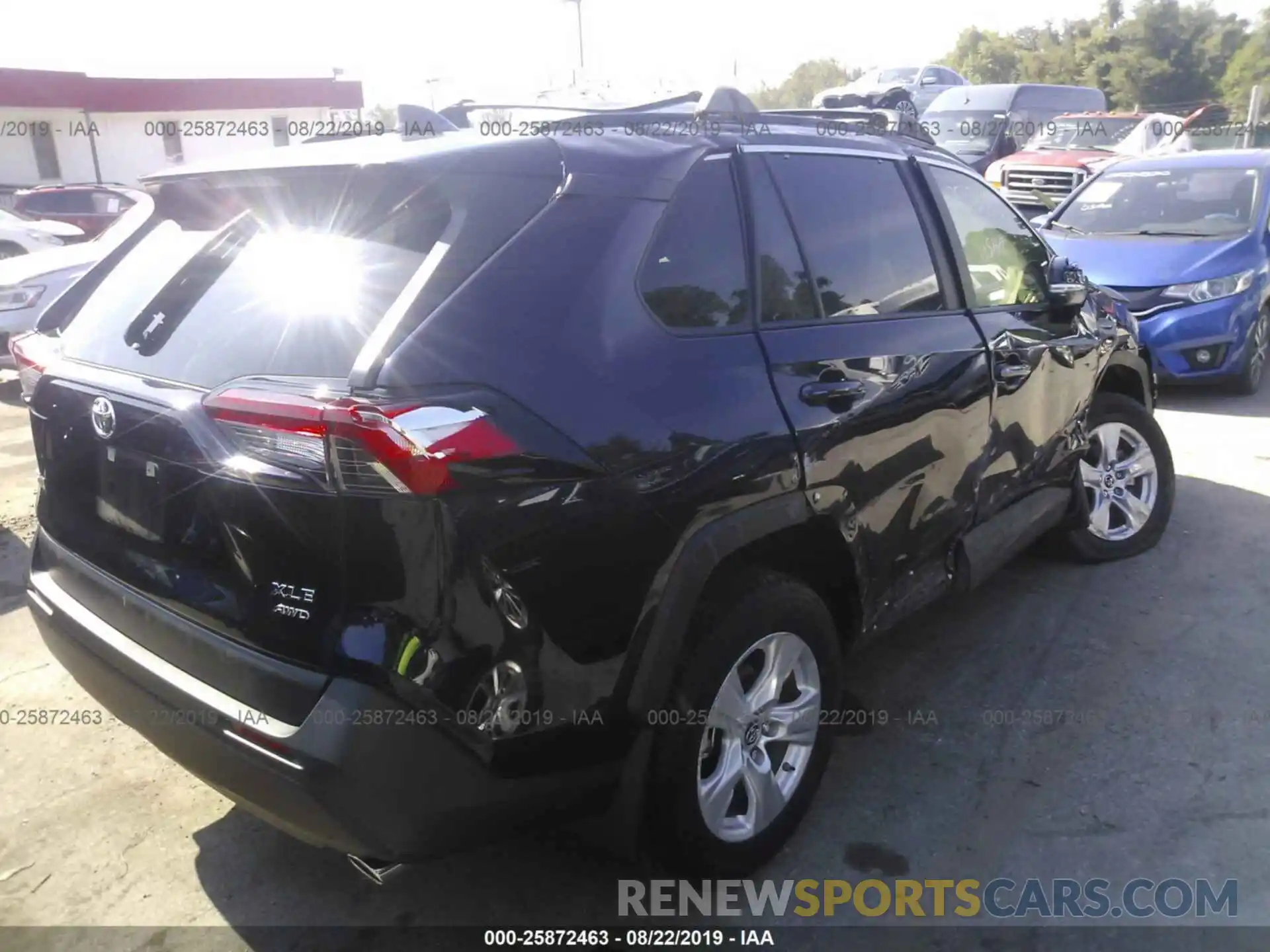 4 Photograph of a damaged car JTMP1RFV4KD502783 TOYOTA RAV4 2019